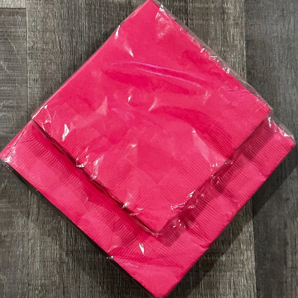 💞 Brand New 2-Pack Set of Pink Party Napkins